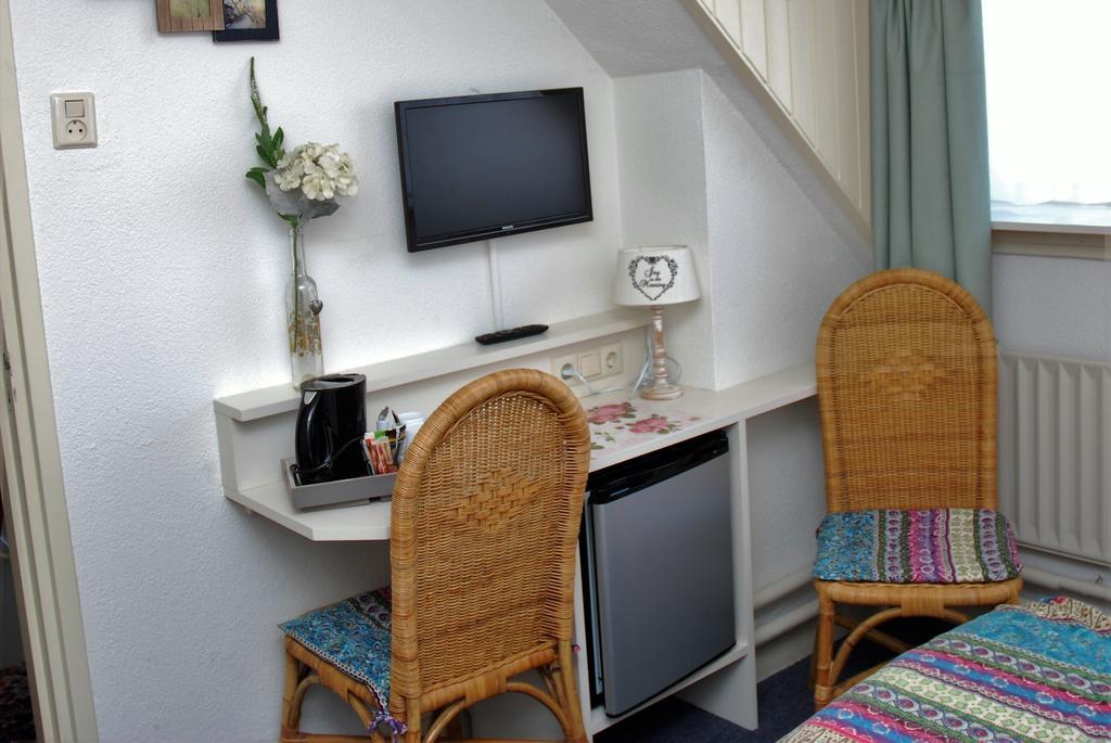 Bed And No Breakfast Joy Bed & Breakfast Noordwijk Exterior photo