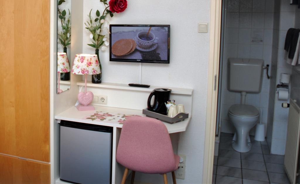 Bed And No Breakfast Joy Bed & Breakfast Noordwijk Exterior photo