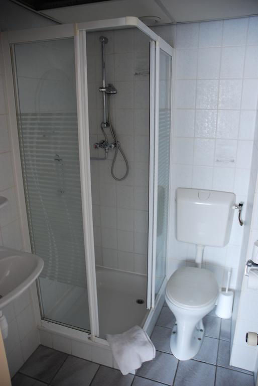 Bed And No Breakfast Joy Bed & Breakfast Noordwijk Room photo
